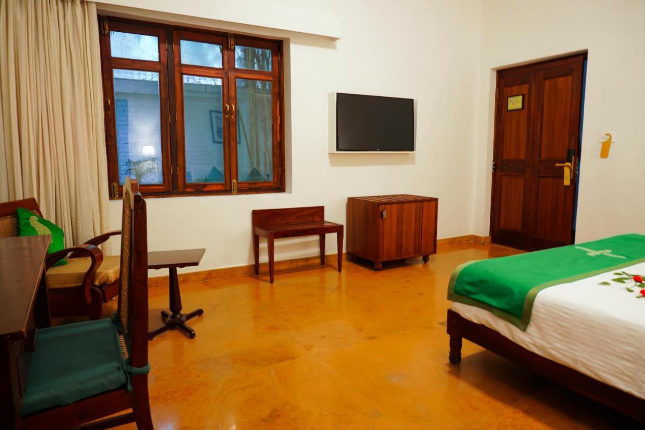 Saraca Hotel Lucknow Exterior photo