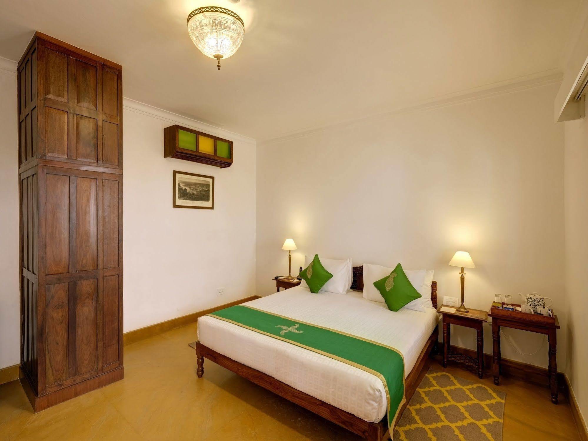 Saraca Hotel Lucknow Exterior photo