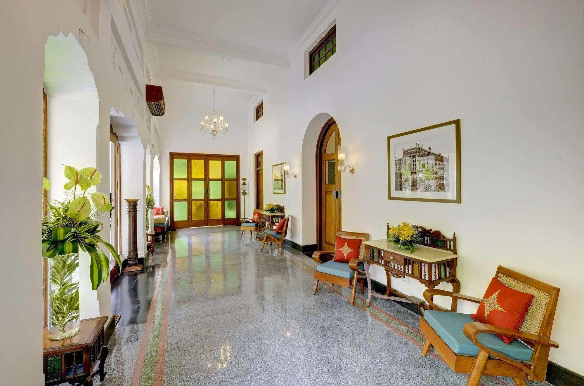 Saraca Hotel Lucknow Exterior photo